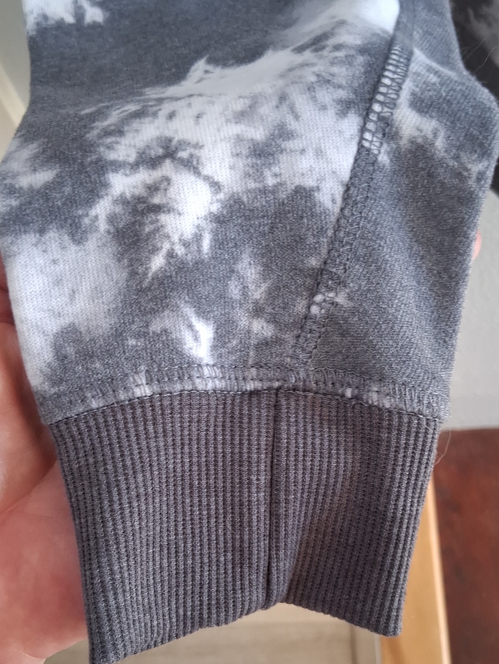 Grayson Threads sweat top - Picture 2 of 4